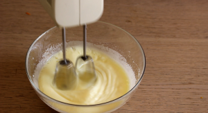 tortine-carote-mandorle-ricetta